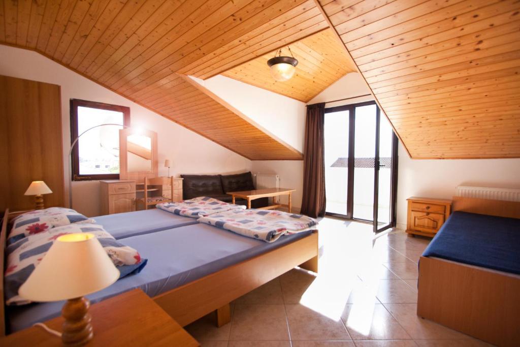 Apartments Vanessa 波雷奇 客房 照片