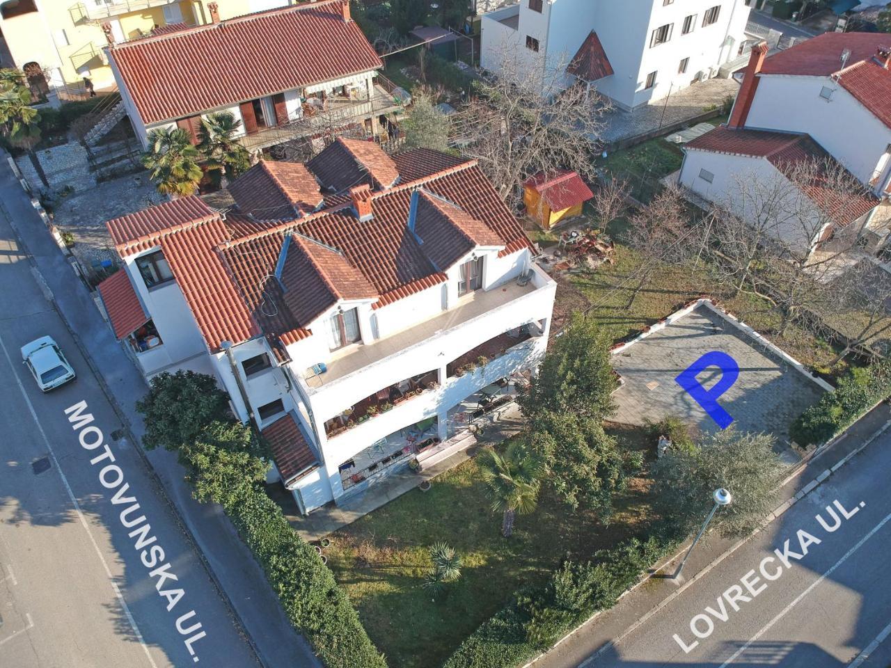 Apartments Vanessa 波雷奇 外观 照片